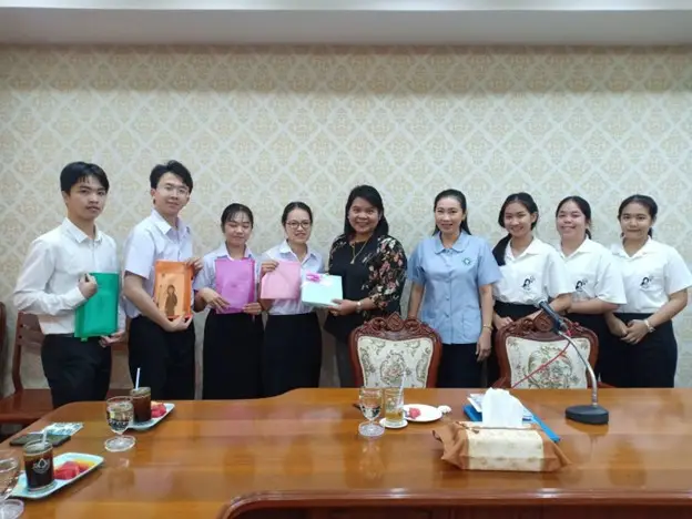 Lecturer and student exchange with Youjiang — photo 3